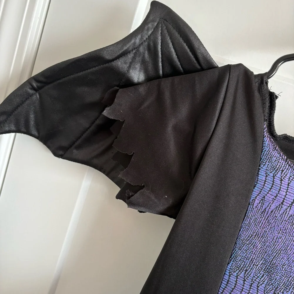 Girls, bat, dragon, costume. Halloween, party, dress up, imaginative play! M 7/8